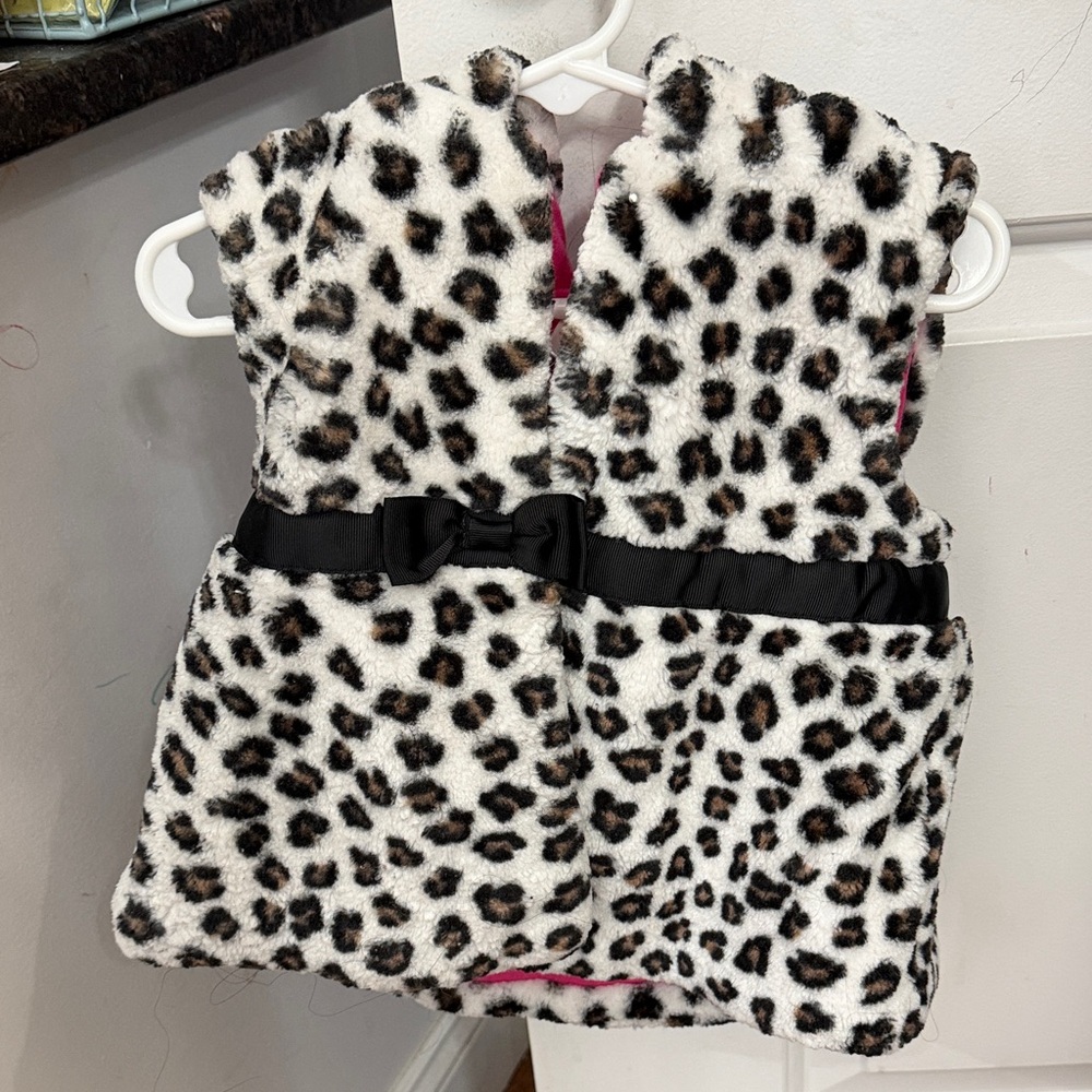 Leopard Print Faux Fur Vest with Black Bow